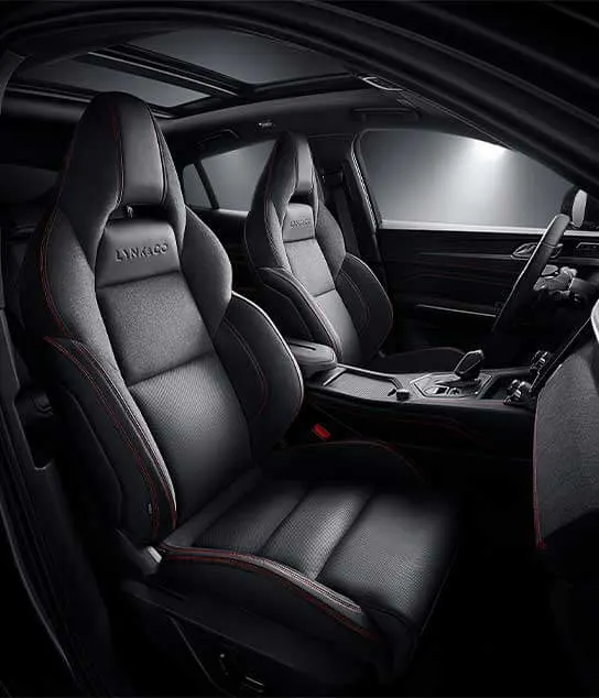 Integrated sporty premium seats Integrated sporty premium seats